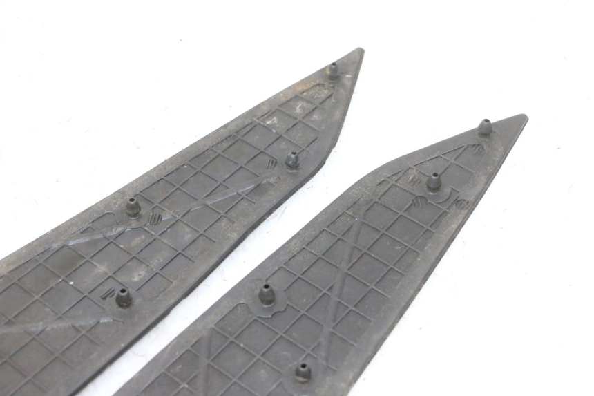 photo de FUßRAUMMATTE YAMAHA X-MAX XMAX 250 (2006 - 2009) - Zoom auf Gebrauchszustand