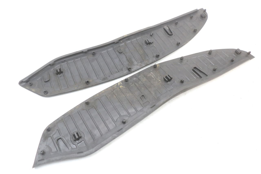 photo de FUßRAUMMATTE PIAGGIO X10 125 (2012 - 2017) - Alternative Perspektive