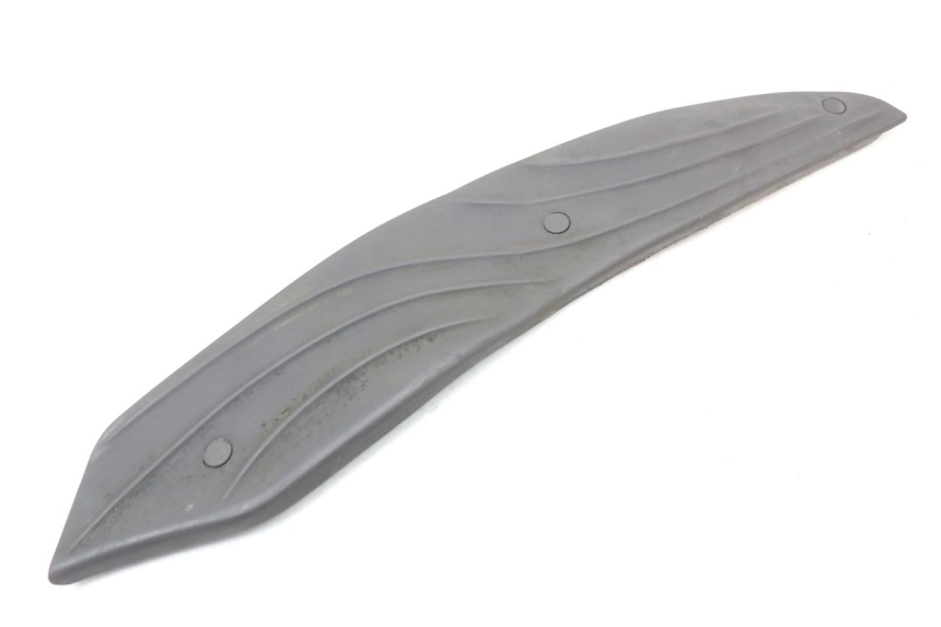 photo de FUßRAUMMATTE PIAGGIO X10 125 (2012 - 2017) - Details der Befestigungspunkte