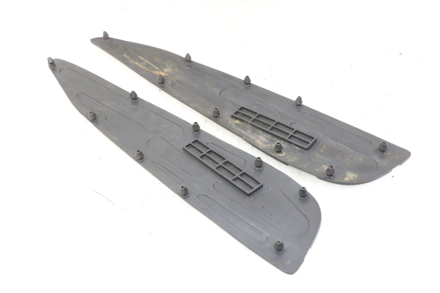 photo de TRITTBRETT VERKLEIDUNG GUMMI YAMAHA X-MAX XMAX ABS 250 (2010 - 2014) - Detailansicht des Bauteils