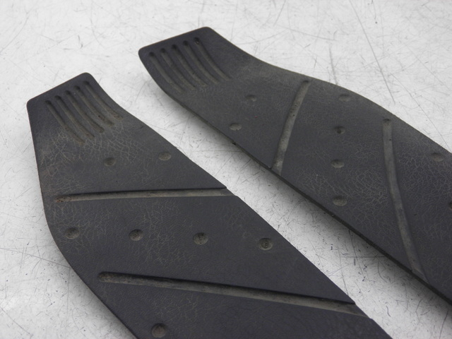 photo de TRITTBRETT VERKLEIDUNG GUMMI YAMAHA XMAX X-MAX 125 (2006 - 2009) - Alternative Perspektive