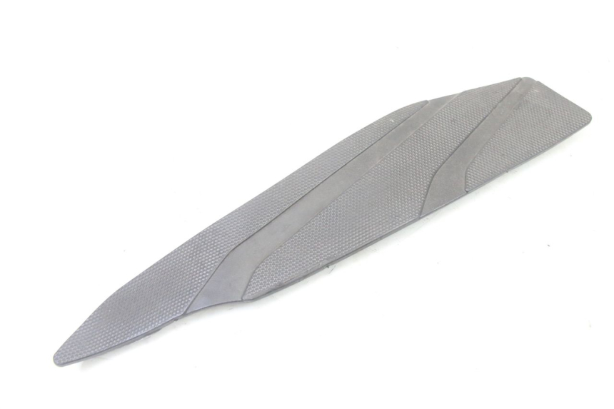 photo de FUßRAUMMATTE YAMAHA YP X-MAX XMAX 400 (2014 - 2017) - Detailansicht des Bauteils