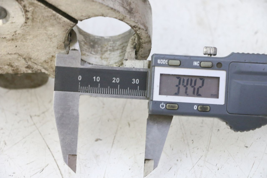 photo de GABELBRÃœCKE HYOSUNG GV AQUILA 125 (2000 - 2009) - Alternative Perspektive