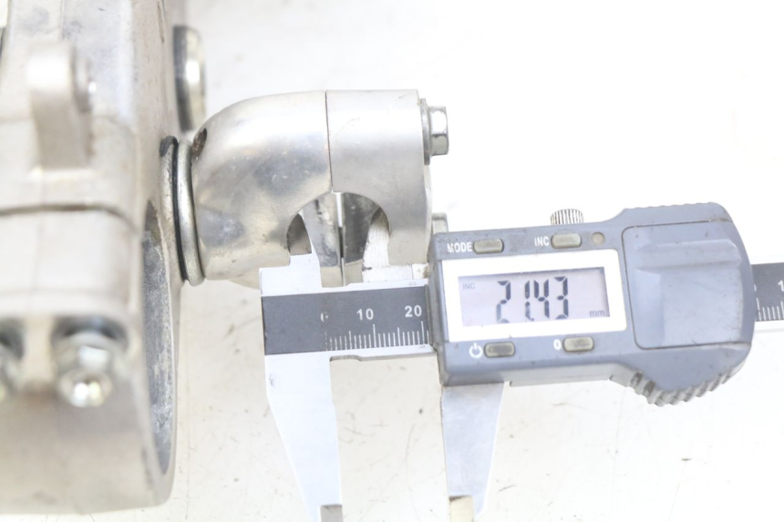 photo de GABELBRÃœCKE HONDA CRF CR-F 450 (2009 - 2012) - Zoom auf Gebrauchszustand