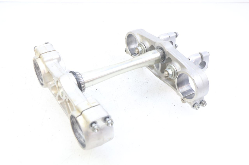 photo de GABELBRÃœCKE HONDA CRF CR-F 450 (2009 - 2012) - Details der Befestigungspunkte