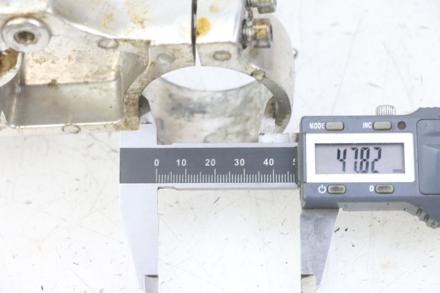 photo de GABELBRÃœCKE CCR DIRT BIKE 125 - Technische Nahaufnahme