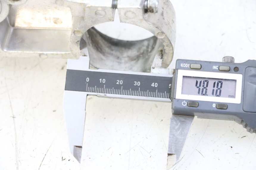 photo de GABELBRÃœCKE CCR DIRT BIKE 125 - Detailansicht des Bauteils