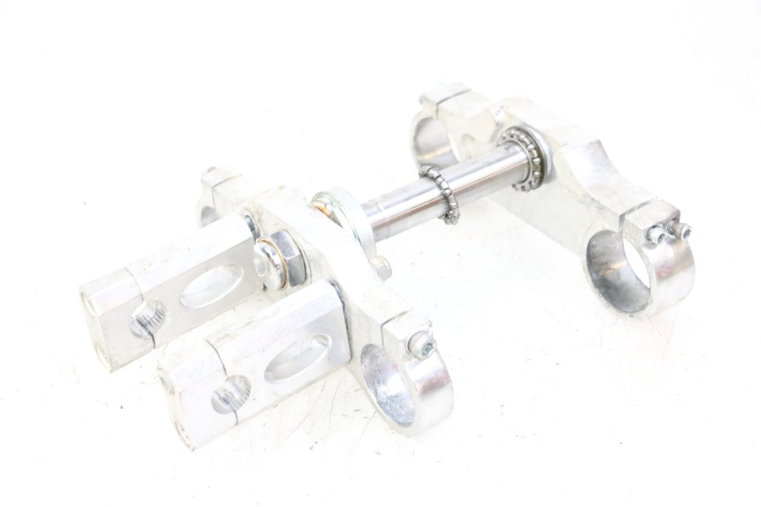 photo de GABELBRÃœCKE CCR DIRT BIKE 125 - Details der Befestigungspunkte