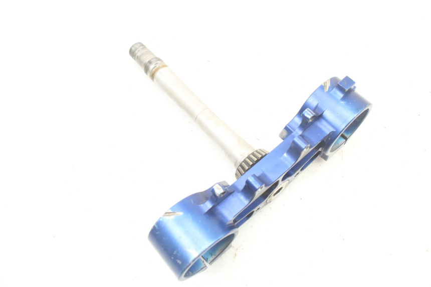 photo de GABELBRÃœCKE UNTEN YAMAHA YZ 125 (2006 - 2016) - Detailansicht des Bauteils