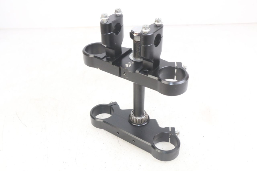 photo de GABELSCHUTZ YCF R-START 125 - Details der Befestigungspunkte