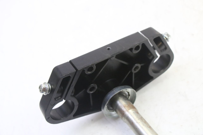 photo de GABELSCHLÜSSEL APOLLO RFZ 125 - Details der Befestigungspunkte