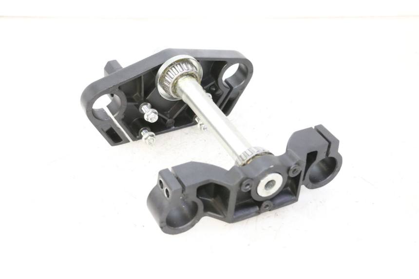 photo de GABELSCHLÜSSEL APOLLO RFZ 125 - Details der Befestigungspunkte