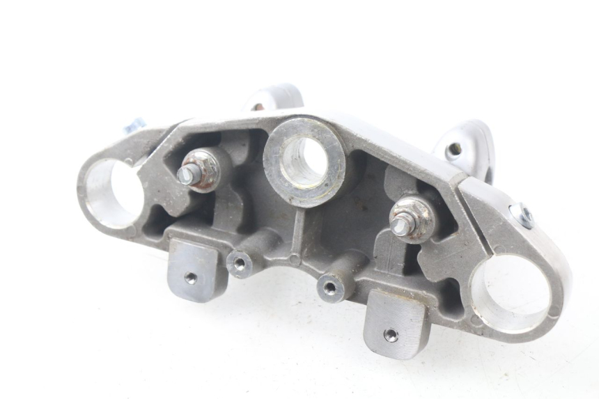 photo de GABELBRÃœCKE OBEN HYOSUNG AQUILA GV 125 (2009 - 2016) - Alternative Perspektive