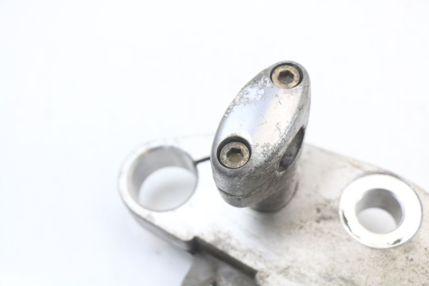 photo de GABELBRÃœCKE OBEN HYOSUNG GV AQUILA 125 (2000 - 2009) - Alternative Perspektive