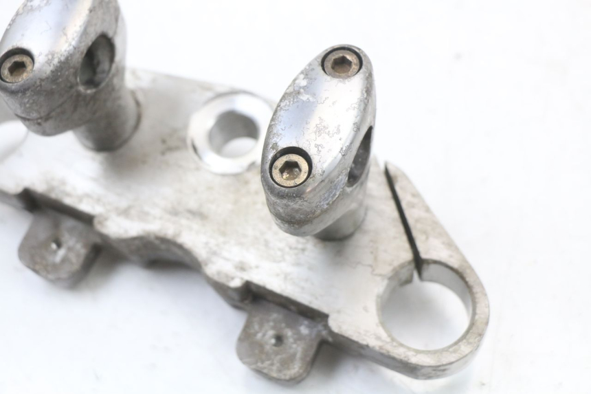 photo de GABELBRÃœCKE OBEN HYOSUNG GV AQUILA 125 (2000 - 2009) - Technische Nahaufnahme