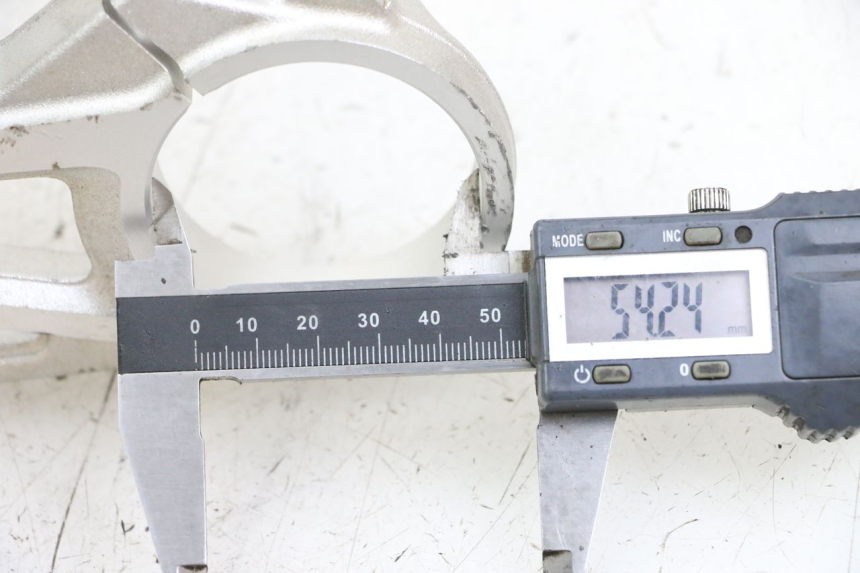 photo de GABELBRÃœCKE OBEN BMW S RR ABS S1000RR 1000 (2015 - 2018) - Detailansicht des Bauteils