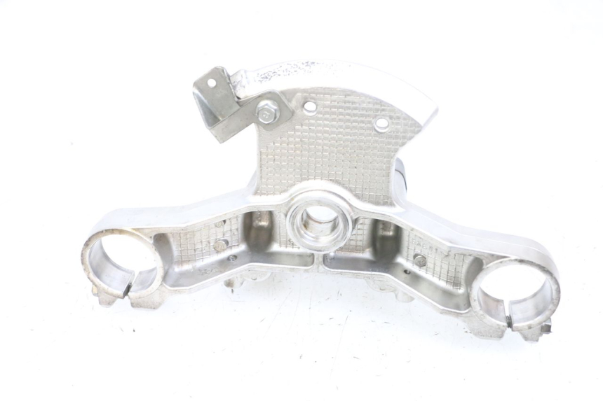 photo de GABELBRÃœCKE OBEN SUZUKI BURGMAN 650 (2013 - 2020) - Technische Nahaufnahme