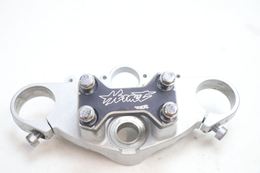 photo de GABELBRÃœCKE OBEN HONDA CB F HORNET 600 (2005 - 2006) - Detailansicht des Bauteils