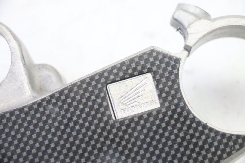 photo de GABELBRÃœCKE OBEN HONDA CBR RR FIREBLADE 900 (1992 - 1994) - Detailansicht des Bauteils