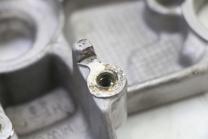 photo de GABELBRÃœCKE OBEN HONDA CBR RR FIREBLADE 900 (1992 - 1994) - Details der Befestigungspunkte