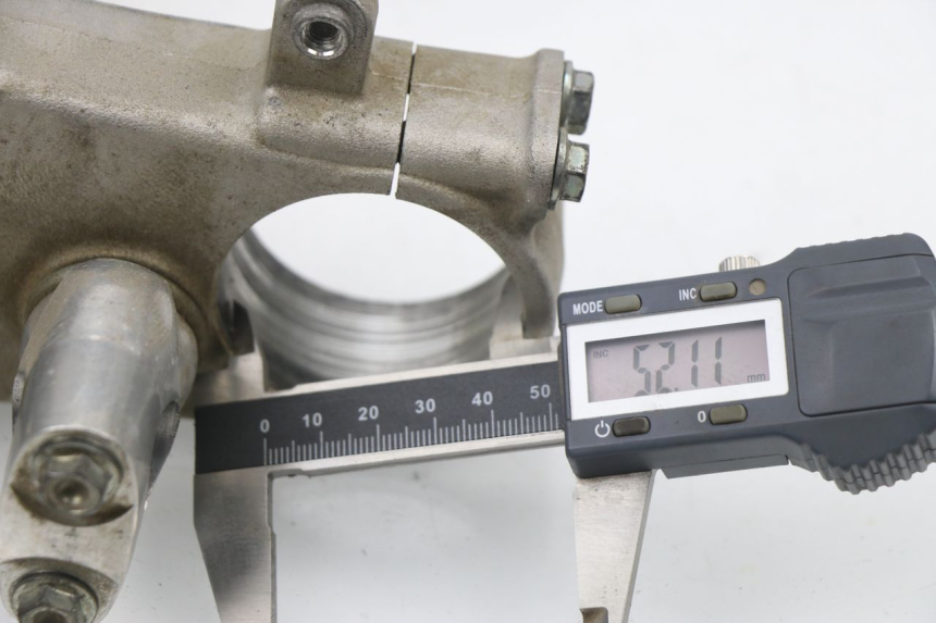 photo de GABELBRÃœCKE OBEN HONDA CRF CR-F 450 (2009 - 2012) - Alternative Perspektive