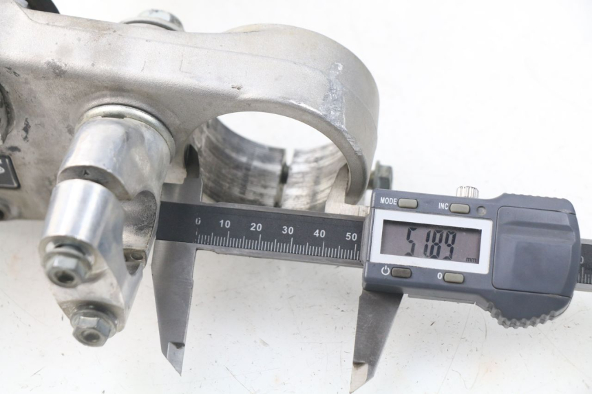 photo de GABELBRÃœCKE OBEN HONDA CRF CR-F 450 (2005 - 2008) - Alternative Perspektive