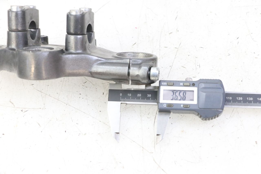 photo de GABELBRÃœCKE OBEN DERBI SENDA R X-TREME 50 (2006 - 2010) - Detailansicht des Bauteils