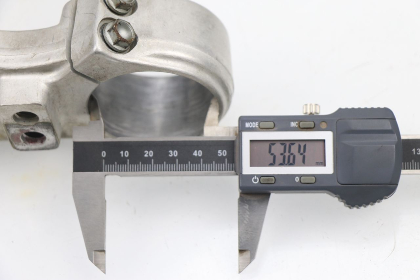 photo de GABELBRÃœCKE OBEN KTM EXC-F EXC F 250 (2005 - 2007) - Detailansicht des Bauteils