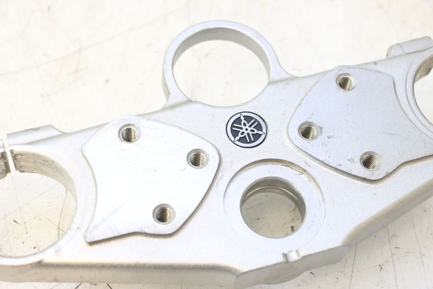 photo de GABELBRÃœCKE OBEN YAMAHA FJR 1300 (2001 - 2005) - Detailansicht des Bauteils