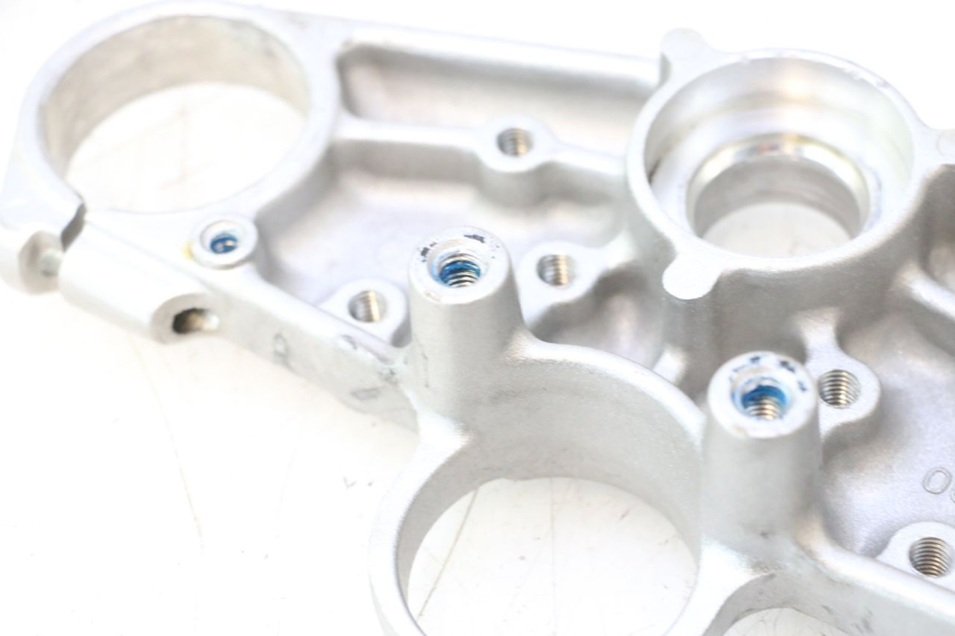 photo de GABELBRÃœCKE OBEN YAMAHA FJR 1300 (2001 - 2005) - Details der Befestigungspunkte