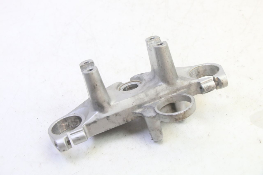 photo de GABELBRÃœCKE OBEN YAMAHA FZ6 N FAZER 600 (2004 - 2006) - Zoom auf Gebrauchszustand