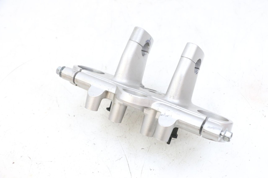 photo de GABELBRÃœCKE OBEN SUZUKI GSF N BANDIT 600 (1996 - 1999) - Details der Befestigungspunkte