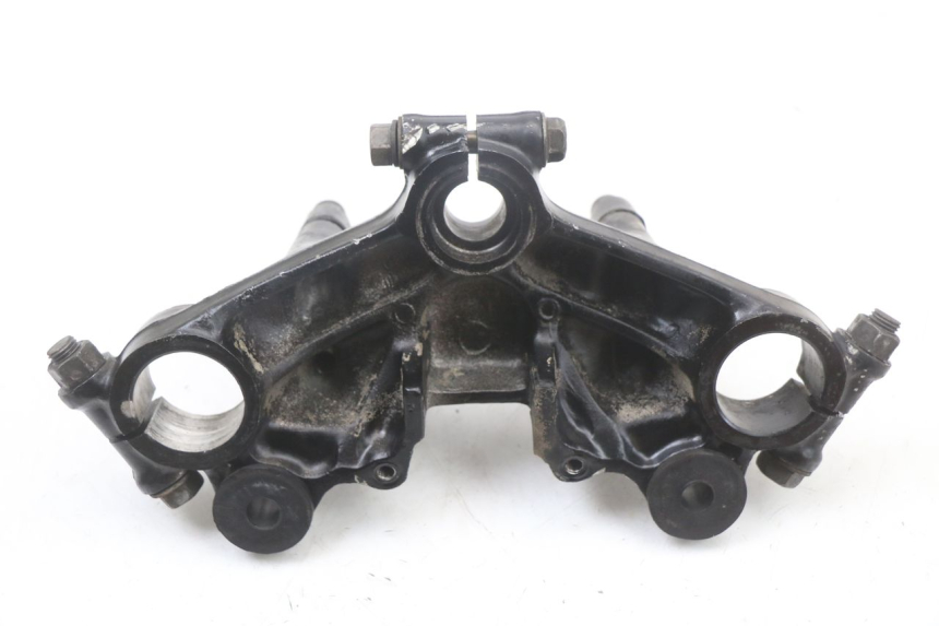 photo de GABELBRÃœCKE OBEN SUZUKI GSX E 250 (1982 - 1983) - Details der Befestigungspunkte