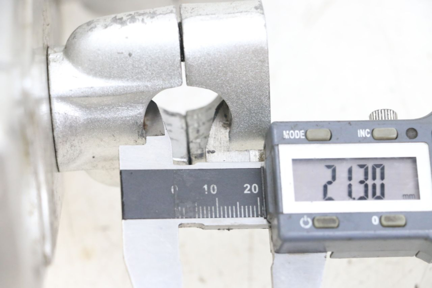 photo de GABELBRÃœCKE OBEN JINLUN JL HIGHLANDER 125 (2007 - 2015) - Zoom auf Gebrauchszustand