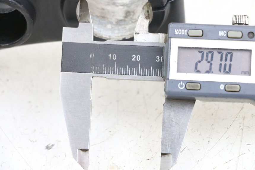 photo de GABELBRÃœCKE OBEN KYMCO K-PW K-PIPE 50 (2012 - 2017) - Detailansicht des Bauteils