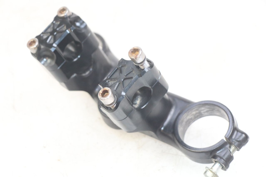 photo de OBERE GABELBRüCKE KAWASAKI KX 85 (2001 - 2013) - Details der Befestigungspunkte