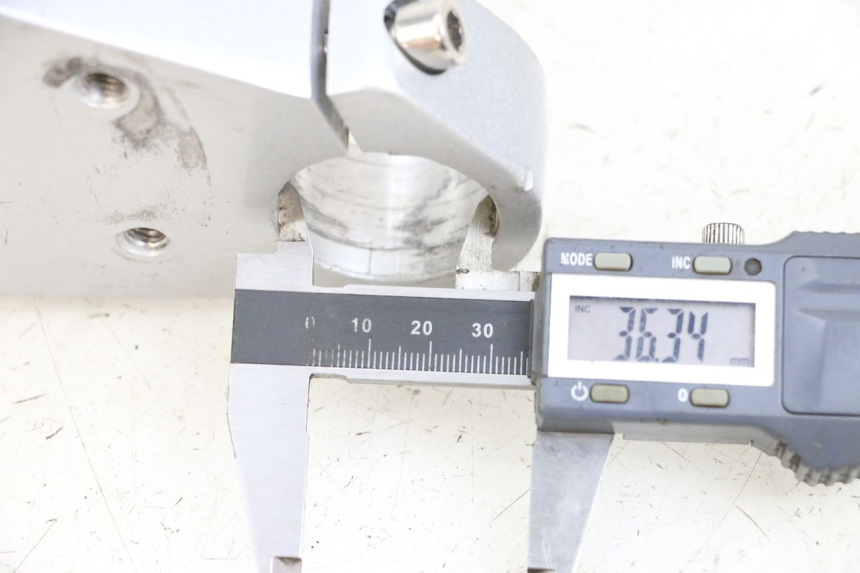 photo de GABELBRÃœCKE OBEN ASTOR ORCAL 125 (2015 - 2017) - Detailansicht des Bauteils