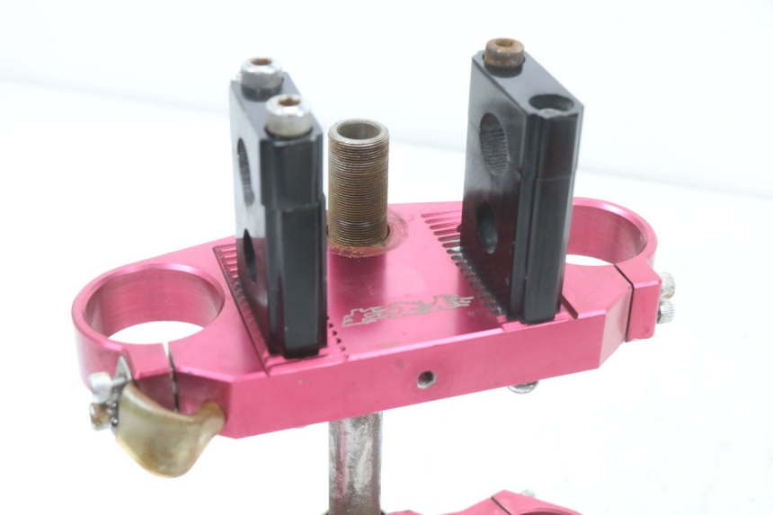 photo de GABELBRÃœCKE OBEN YCF PIT BIKE 125 (2010 - 2018) - Zoom auf Gebrauchszustand