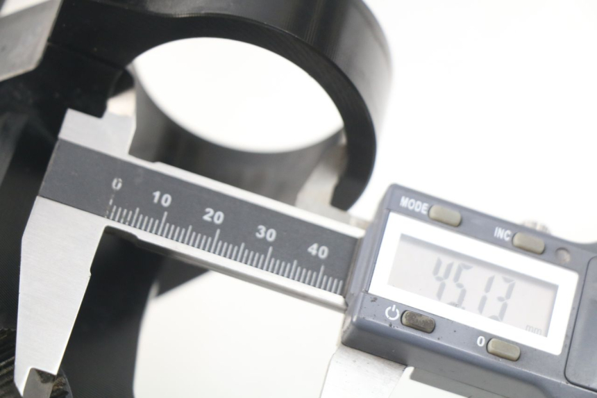 photo de GABELBRÃœCKE OBEN YCF R-START 125 - Zoom auf Gebrauchszustand