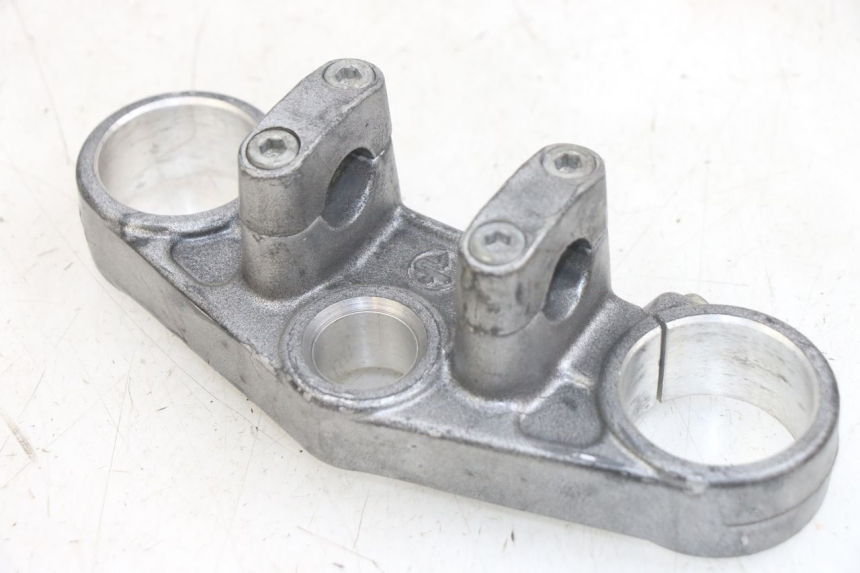 photo de OBERE GABELBRüCKE GILERA RK 50 (1996 - 1999) - Details der Befestigungspunkte