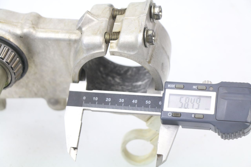 photo de GABELBRÃœCKE OBEN SUZUKI RM-Z RMZ 250 (2010 - 2016) - Technische Nahaufnahme