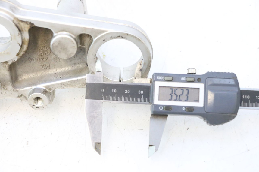 photo de GABELBRÃœCKE OBEN MZ RT 125 (2000 - 2008) - Technische Nahaufnahme