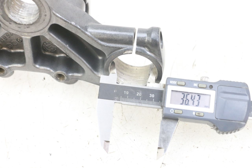 photo de OBERE GABELBRüCKE DERBI SENDA SM X-TREME 50 (2006 - 2010) - Detailansicht des Bauteils