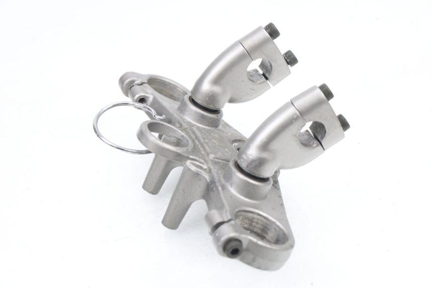 photo de GABELBRÃœCKE OBEN YAMAHA TDM 3VD 850 (1991 - 1995) - Zoom auf Gebrauchszustand