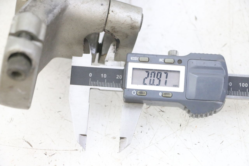 photo de GABELBRÃœCKE OBEN YAMAHA TDR DELTABOX 125 (1997 - 2003) - Zoom auf Gebrauchszustand