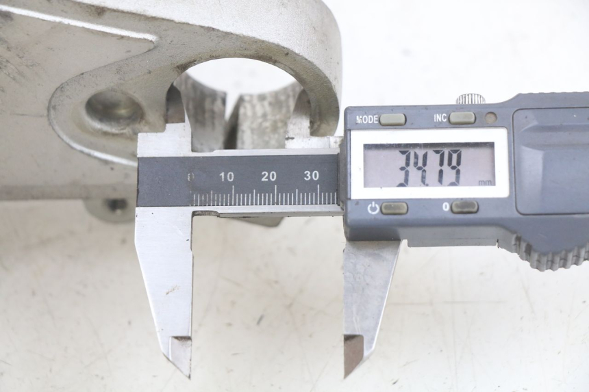 photo de OBERE GABELBRüCKE DAELIM VJ ROADWIN FI 125 (2008 - 2017) - Detailansicht des Bauteils