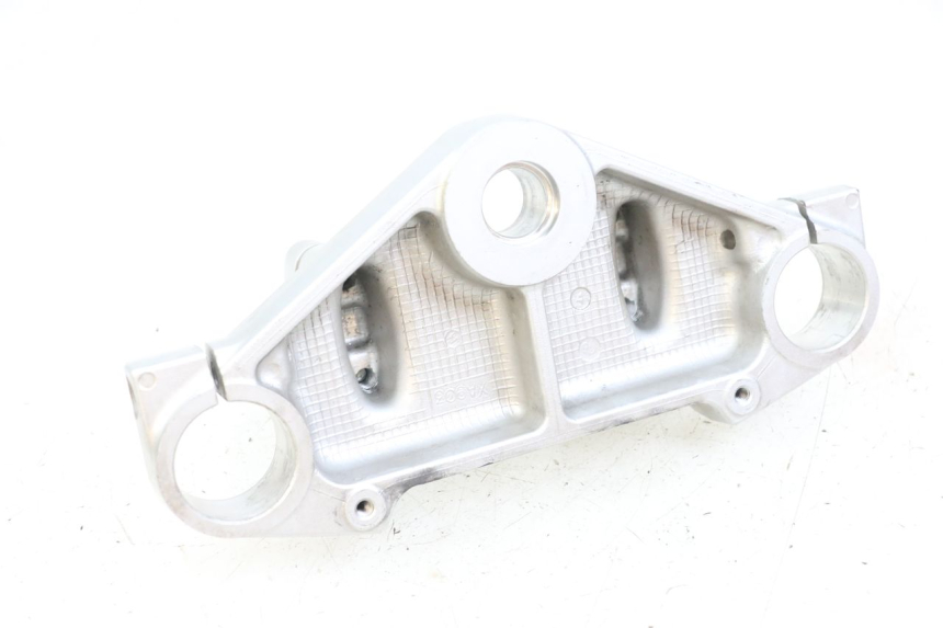 photo de GABELBRÃœCKE OBEN SUZUKI VL INTRUDER 125 (2004 - 2007) - Alternative Perspektive