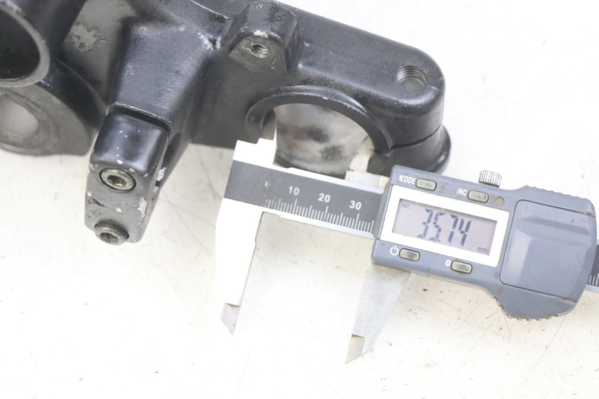 photo de OBERE GABELBRüCKE SYM WOLF SB 125 (2011 - 2018) - Zoom auf Gebrauchszustand