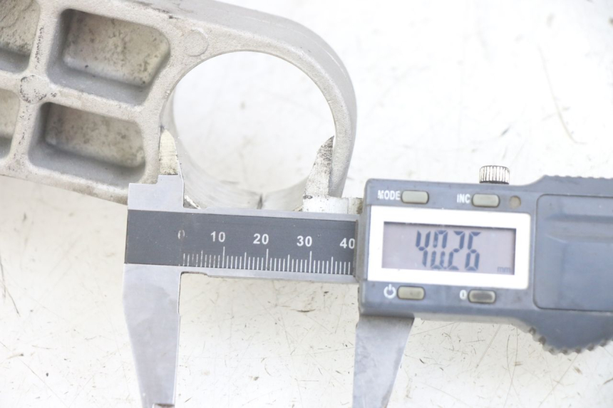 photo de GABELBRÃœCKE OBEN KYMCO X-CITING XCITING 400 (2014 - 2018) - Detailansicht des Bauteils