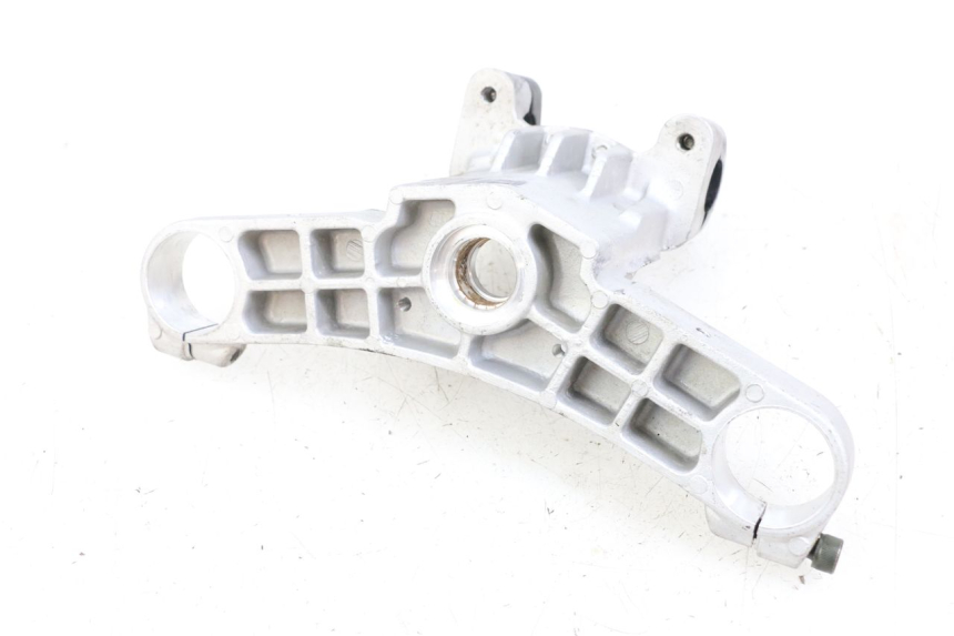 photo de Obere Gabelbrücke KYMCO XCITING 250 (2006 - 2009) - Details der Befestigungspunkte